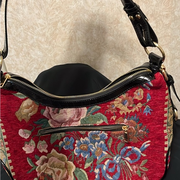 Floral Embroidered Red Hobo Bag - Picture 3 of 8